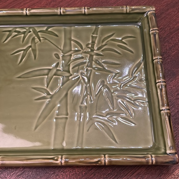 Vintage Serving Dish with Four Side Plates - Picture 4 of 6